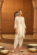 Load image into Gallery viewer, Short kurta with dhoti

