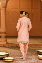 Load image into Gallery viewer, Short kurta with dhoti
