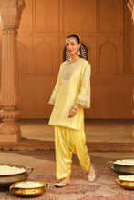 Load image into Gallery viewer, Short kurta with salwar
