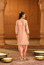 Load image into Gallery viewer, Short kurta with dhoti
