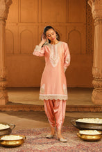 Load image into Gallery viewer, Short kurta with dhoti
