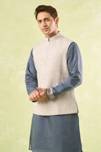 Load image into Gallery viewer, White Textured Jacket
