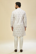 Load image into Gallery viewer, Off White Printed Kurta Set
