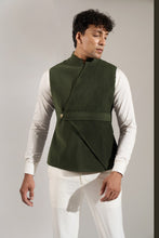 Load image into Gallery viewer, Black Pinktuck Jacket
