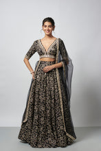 Load image into Gallery viewer, Eesha Lehenga Set
