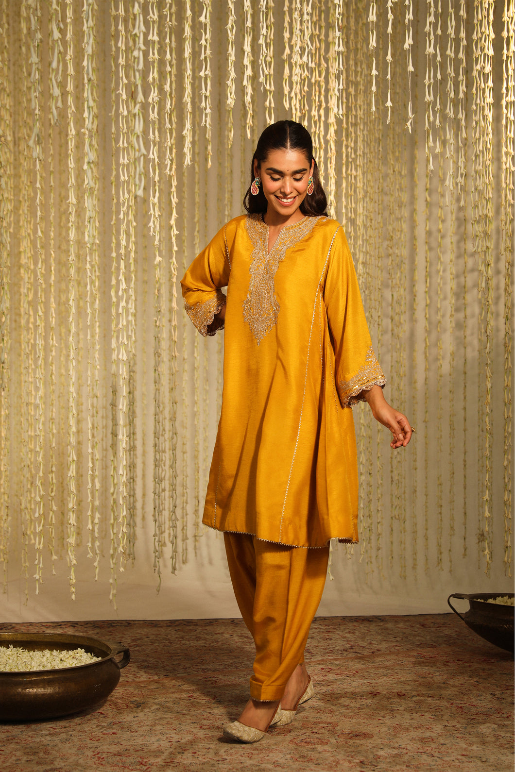 MEHNAAZ - GLAZE MUSTARD