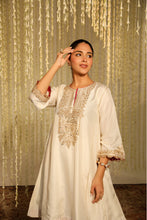 Load image into Gallery viewer, MEHER - DAISY IVORY
