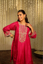 Load image into Gallery viewer, MEHER - HOT PINK

