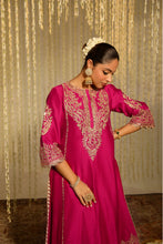 Load image into Gallery viewer, MAHIKA - HOT PINK
