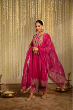 Load image into Gallery viewer, MAHIKA - HOT PINK
