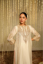 Load image into Gallery viewer, MAHIKA - DAISY IVORY
