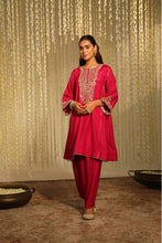 Load image into Gallery viewer, MEHER - HOT PINK
