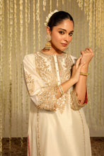 Load image into Gallery viewer, MAHIKA - DAISY IVORY
