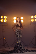 Load image into Gallery viewer, Elinor Lehenga Set
