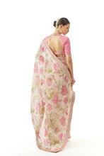 Load image into Gallery viewer, Aavika Saree Set
