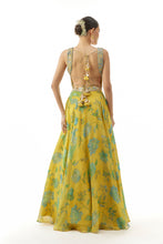 Load image into Gallery viewer, Zaira Lehenga Set
