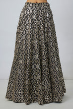Load image into Gallery viewer, Roshni Lehenga Set
