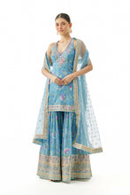 Load image into Gallery viewer, Dhvanika Halter Set
