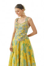 Load image into Gallery viewer, Zaira Lehenga Set
