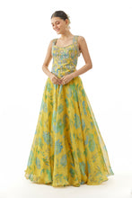 Load image into Gallery viewer, Zaira Lehenga Set
