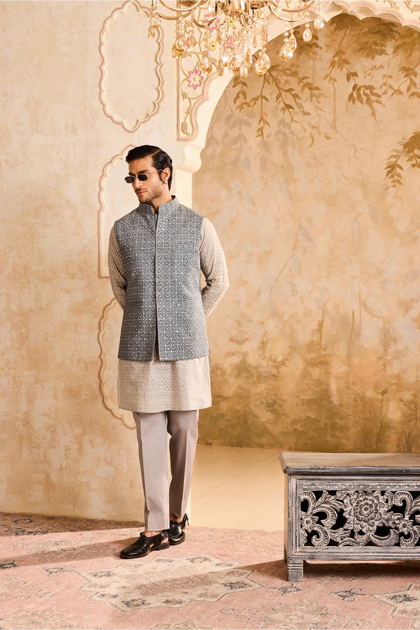 EMBROIDERED GREY MIRRORWORK BUNDI  JACKET WITH KURTA PANT