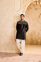 Load image into Gallery viewer, EMBROIDRED BLACK KURTA SALWAR

