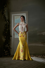 Load image into Gallery viewer, Yellow Skirt With Ivory Corset Top
