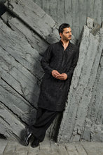 Load image into Gallery viewer, Sham Embroidered Kurta Set
