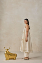 Load image into Gallery viewer, Kurta Pant Set
