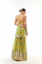 Load image into Gallery viewer, Dhvanika Halter Set
