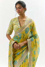 Load image into Gallery viewer, Aavika Saree Set

