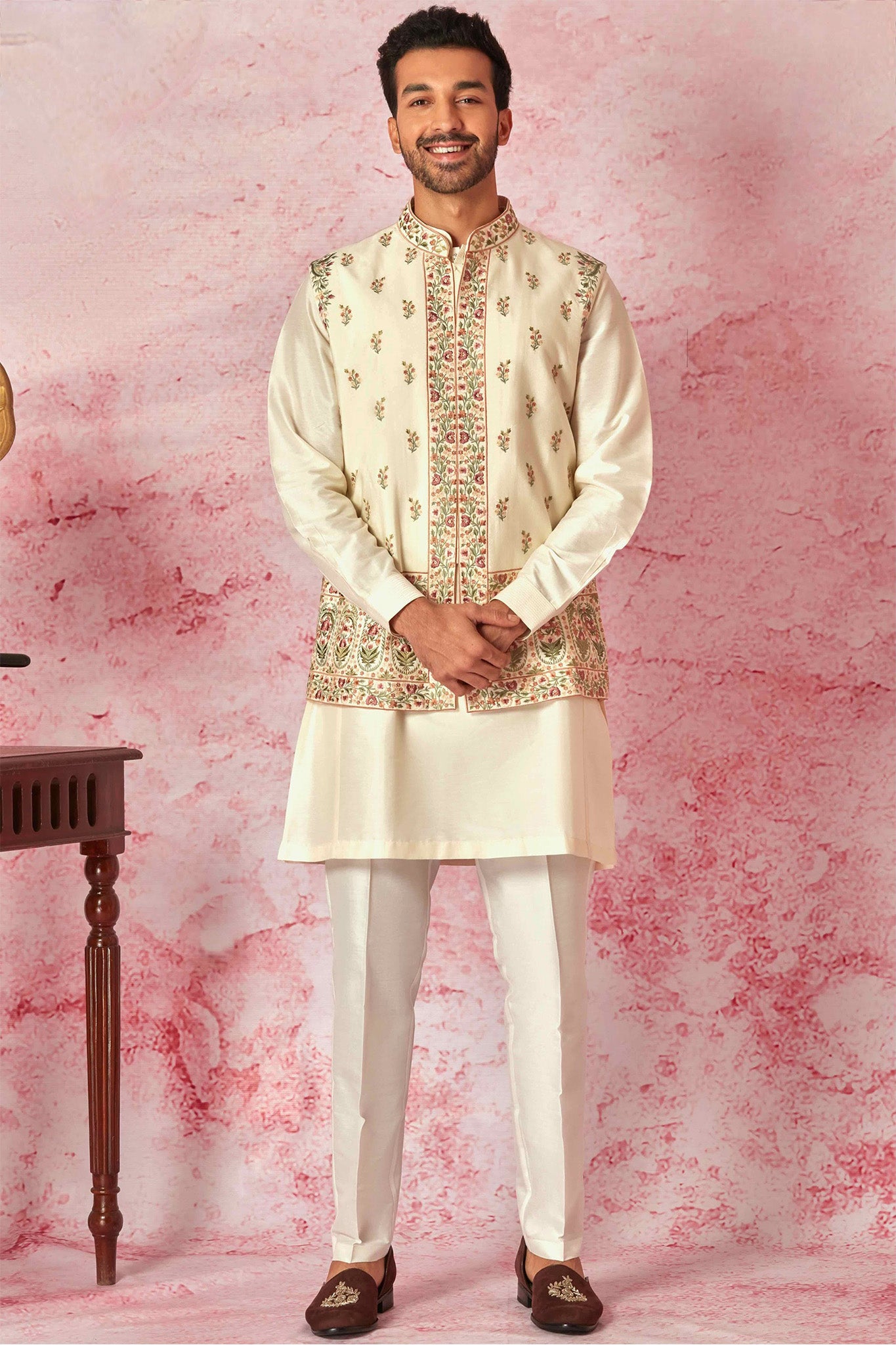 Cream Silk Kurta Bundi Set with Resham Floral Embroidery