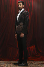 Load image into Gallery viewer, Black Multicolor Kantha Embroidered Velvet Blazer

