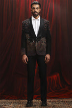 Load image into Gallery viewer, Black Multicolor Kantha Embroidered Velvet Blazer
