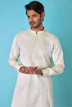 Load image into Gallery viewer, Ivory Glamour Jacquard Print Mirror Embroidered Kurta
