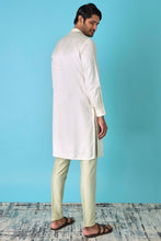 Load image into Gallery viewer, Ivory Glamour Jacquard Print Mirror Embroidered Kurta
