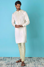 Load image into Gallery viewer, Ivory Glamour Jacquard Print Mirror Embroidered Kurta
