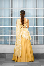 Load image into Gallery viewer, Marigold Muse
