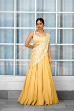 Load image into Gallery viewer, Marigold Muse
