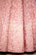 Load image into Gallery viewer, Blush blossom
