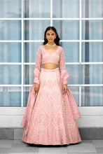 Load image into Gallery viewer, Blush blossom
