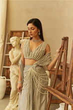 Load image into Gallery viewer, Luna Pearl saree
