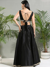 Load image into Gallery viewer, Black raw silk lehenga set with hand painted dupatta
