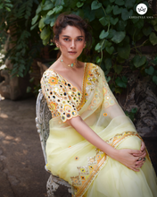 Load image into Gallery viewer, Aditi Rao Hydari In Priyal Saree
