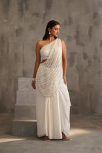 Load image into Gallery viewer, Off White embroidered bouse, drape saree
