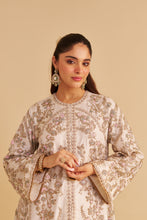 Load image into Gallery viewer, Alira - Dabka Zardozi Embroidered Daisy Ivory Kurta &amp; Salwar with Dupatta
