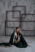 Load image into Gallery viewer, Green embroidred kurti, booti sharara and dupatta
