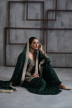 Load image into Gallery viewer, Green embroidred kurti, booti sharara and dupatta

