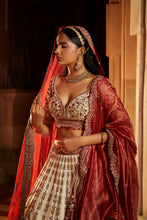 Load image into Gallery viewer, IVORY TAFETTA  BRIDAL LEHEHENGA CHOLI SET WITH RED DUPATTA
