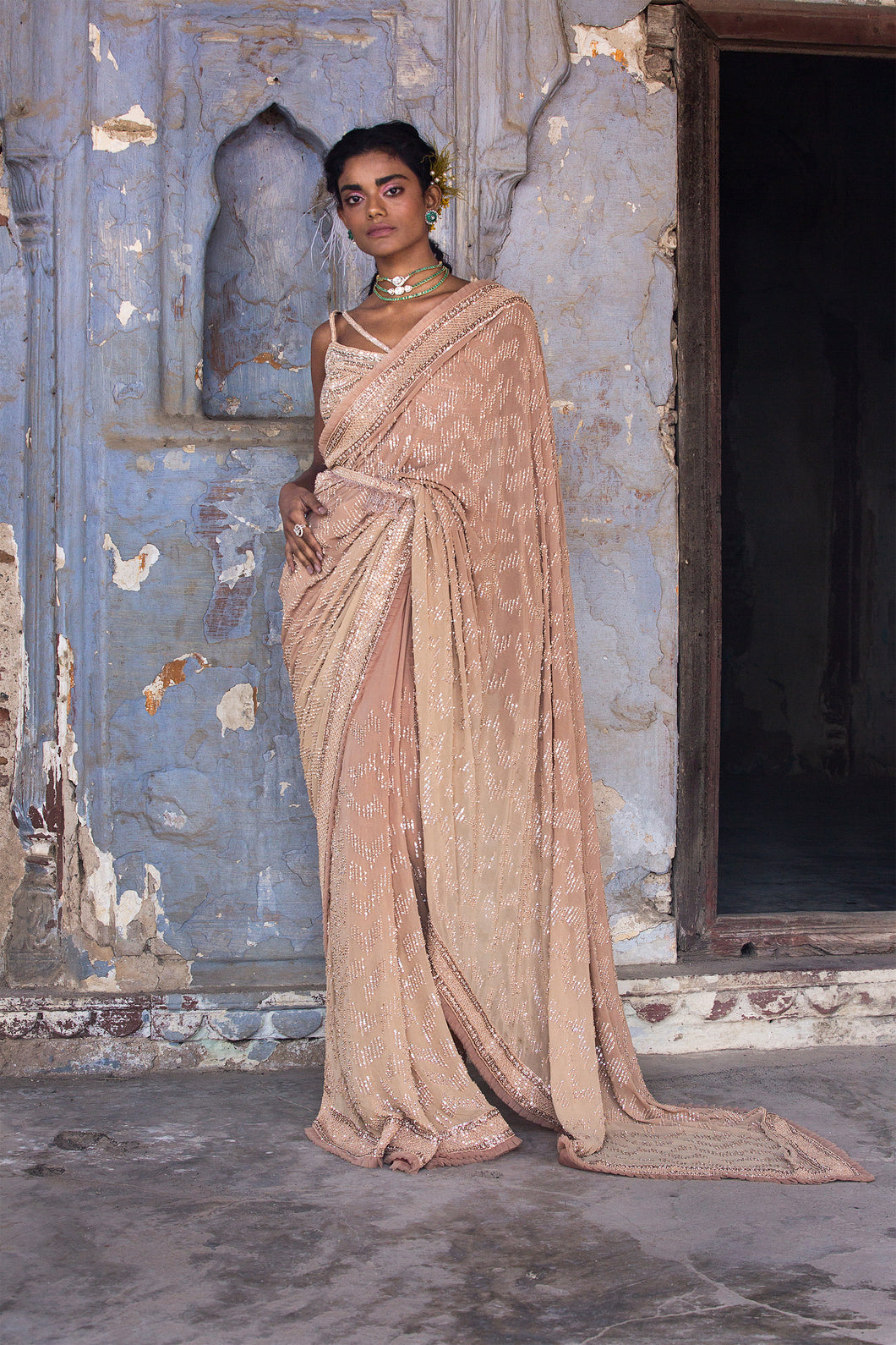 BEIGE GEORGETTE OMBRE SAREE WITH BELT